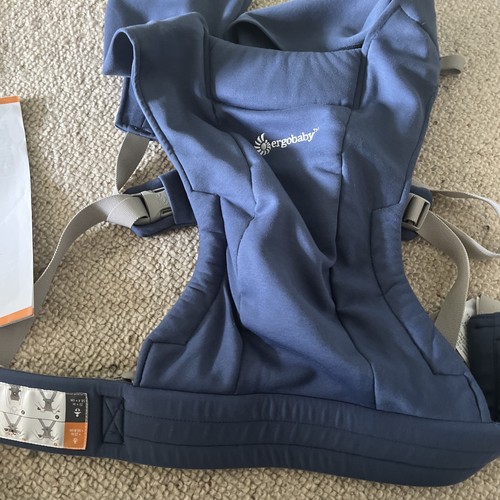 Ergobaby embrace baby carrier