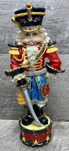 Vintage nutcracker - 9”,