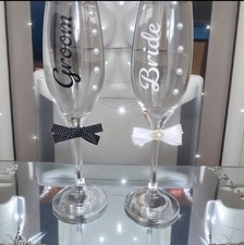 Personalised Bride and Groom Wedding Champagne Flutes Gift Set Mr & Mrs