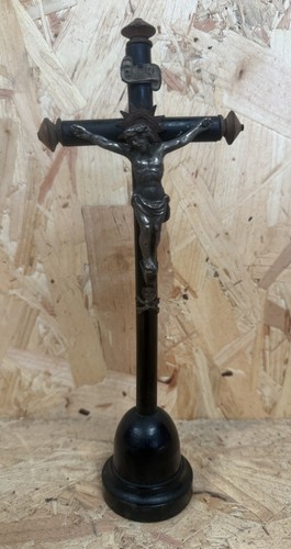 Antique altar crucifix - ,