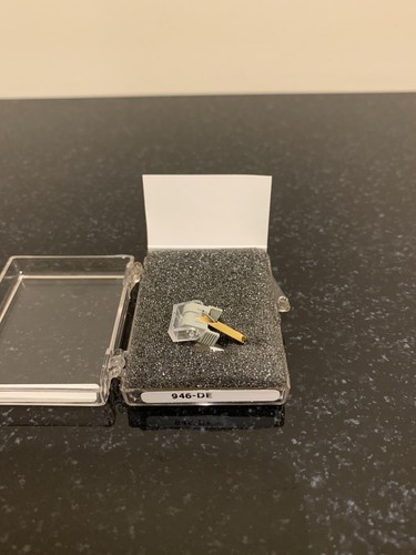 Record player diamond stylus - diamond,