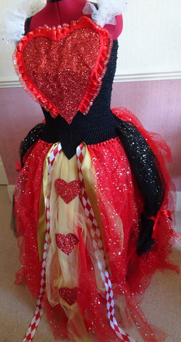 Homemade queen hearts alice - homemade,