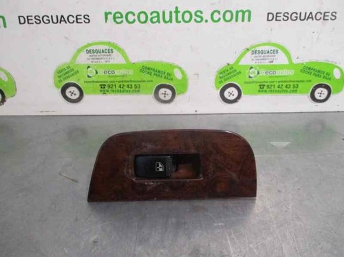 935782d000 2295835 rear - rear, window