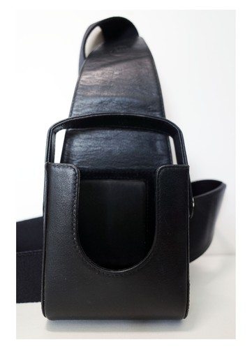 Genuine leica black leather - black,