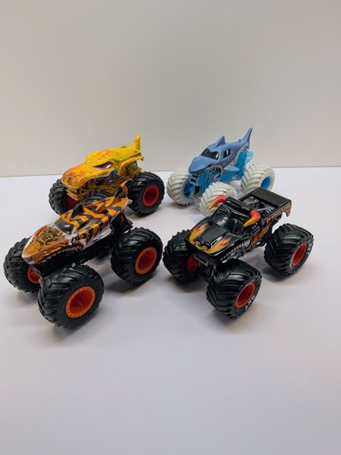 Hot wheels monster truck - monster,