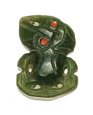 Rare vintage Hei-Tiki pounamu