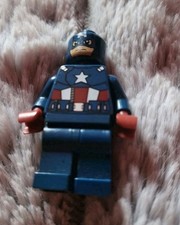 11 LEGO Marvel Minifigure