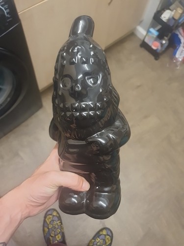 Black firetrap gnome - gnome,