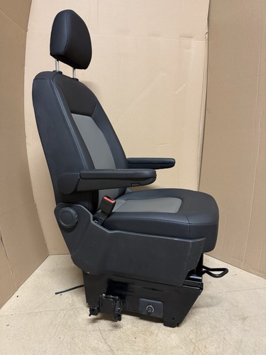 Single passenger captain seat - passenger,