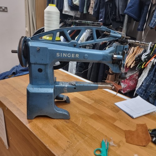 Singer 29k leather - ,