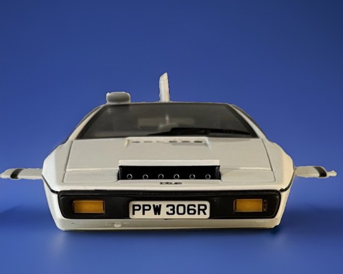 Lotus esprit james bond - 1:18,