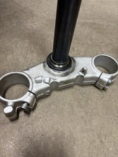 16 Aprilia Tuono V4 1100 lower