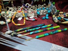 1 x Paper Bead Roller - Mixed Blues - Comes with free pre cut papers