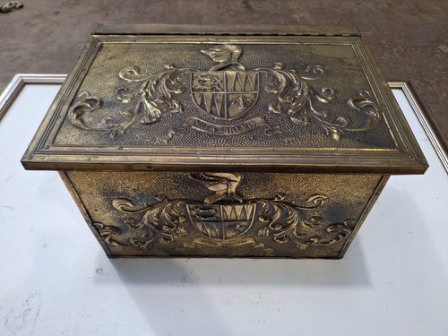 Brass coal log box kindling - log,