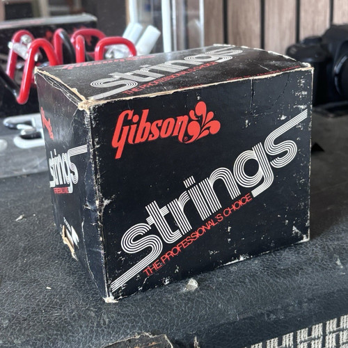 Vintage gibson 80s - gibson, string