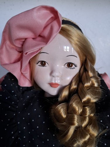 46cms 18inch vintage fanas - 46cms, /18inch