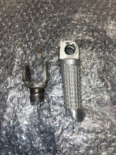 Suzuki Gsxr 400 Gk76a Footrest