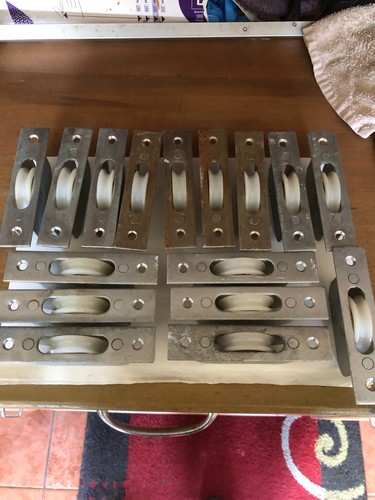 Modern sash window - , pulley