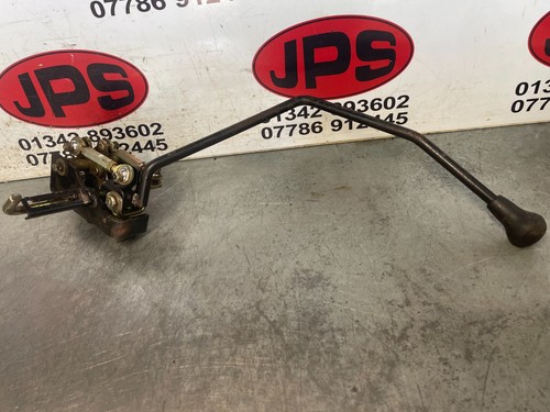 Rear spool valve - , lever