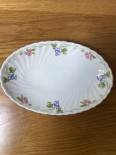 Aynsley Moselle Oval 20cm Fine