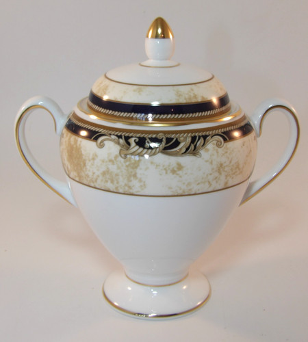 Wedgwood cornucopia round - wedgwood,