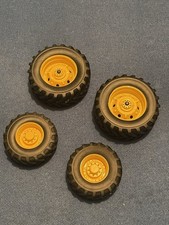 1/32 John Deere 8400 Schuco