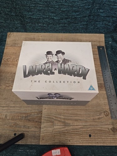 Laurel and hardy huge - laurel,