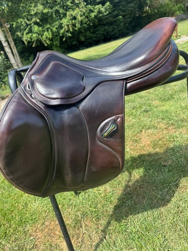 Amerigo jump saddle - saddle, 17.5