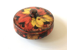 MOORCROFT SIGNED FLAMBE LEAF & BERRY DESIGN LARGE POT AND LID ON A FOOT IN VGC
