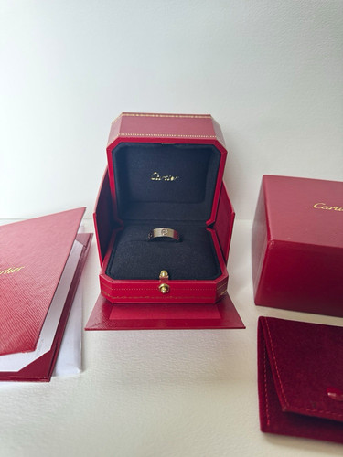 Cartier love ring - cartier,