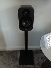 Q ACOUSTICS 3010 Walnut