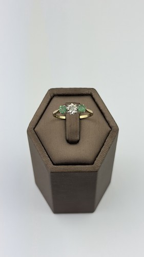 Emerald and diamond - emerald,