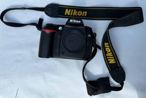 Nikon d90 3mp digital slr - nikon,