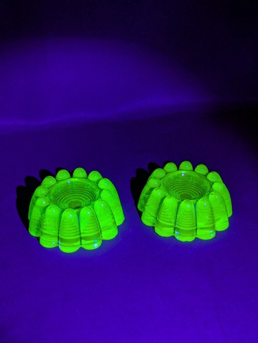 Two original uranium glass - original,