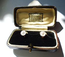 SUPERB ANTIQUE 18CT GOLD MOTHER-OF-PEARL DRESS / SHIRT STUDS. HALLMARKED. BOXED