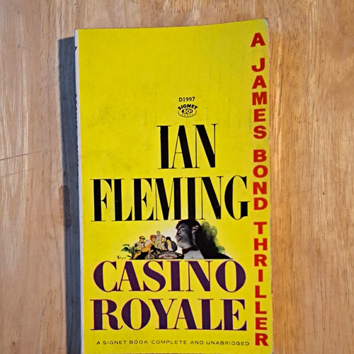 Ian fleming casino royale - ian,