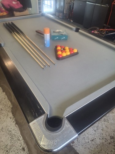 Supreme table top - table, pool