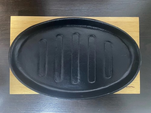 Large cast iron sizzle - cast,