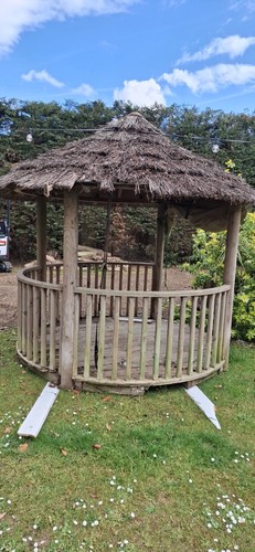 Round wooden freestanding - wooden,