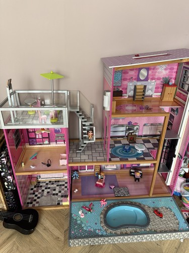 This kidkraft uptown dollhouse - uptown,