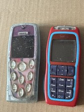 Red Nokia 3220 Limited Edition X-Factor + Nokia 3200 - Retro 2G Mobile Phones