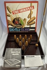 1967 Aurora Skittle Bowl Complete in Great Condition FREE SHIPPING