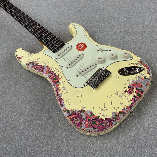 As72 cream paisley electric - cream,