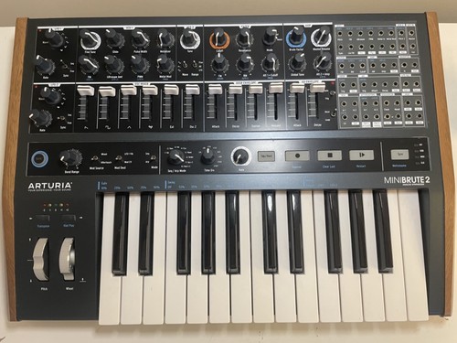 Arturia minibrute - arturia,