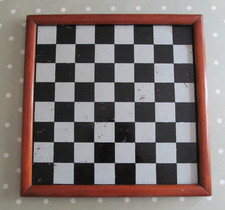 VINTAGE FRAMED WOODEN CHESS