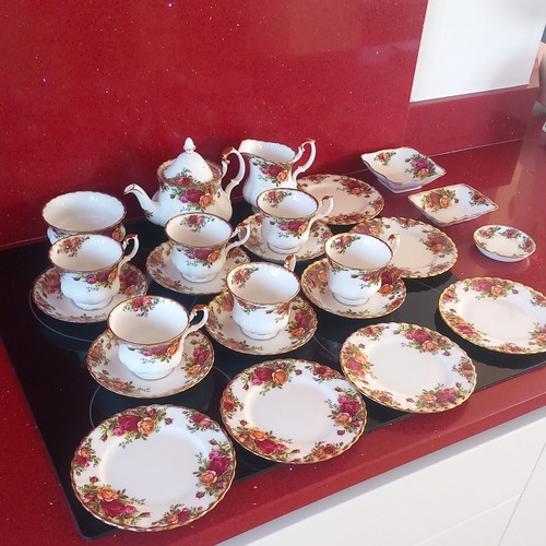 Royal albert old - royal, country