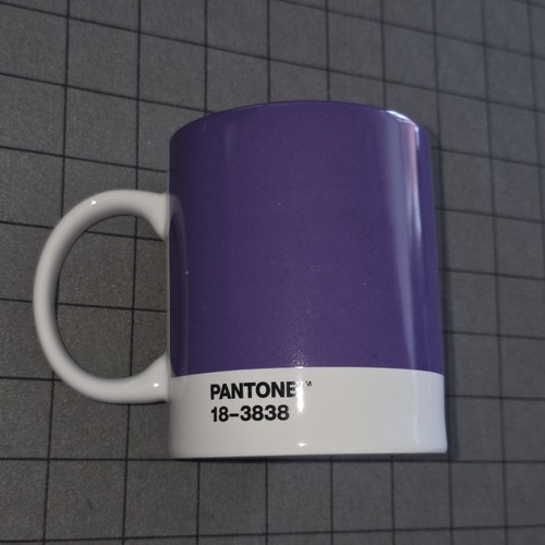 New pantone coffee - mug, 18-3838