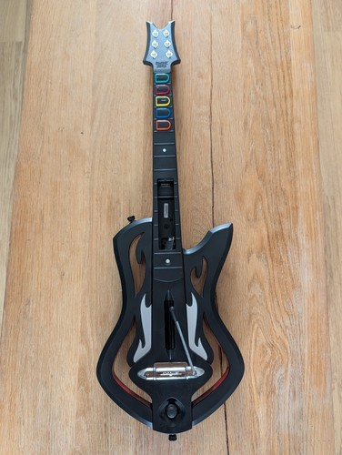 Nintendo wii guitar hero - nintendo,