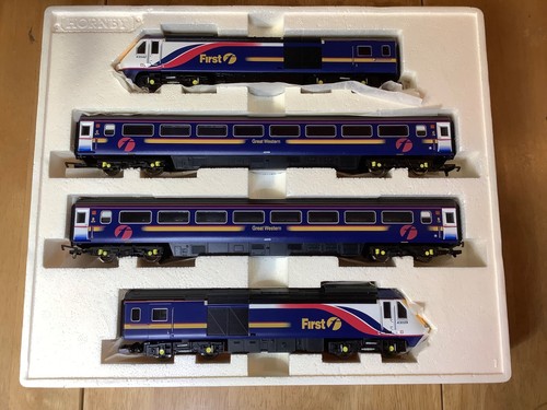 Hornby gauge r2299 - hornby, fgw