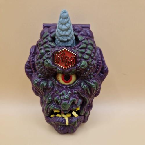 Mighty max outwits cyclops - mighty,